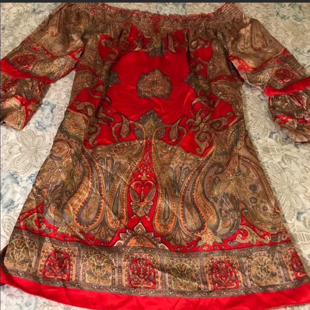 Steve Madden Silky Red Tapestry Off Shoulder Top